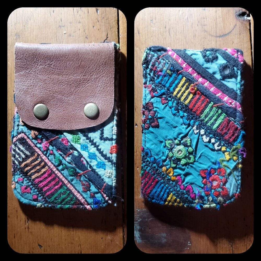 👽🌋 Free People Boho Embroidered Repurposed vtg banjara hippie Wallet card case